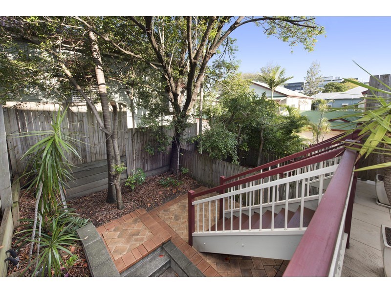 2/17 Martha Street, Paddington QLD 4064