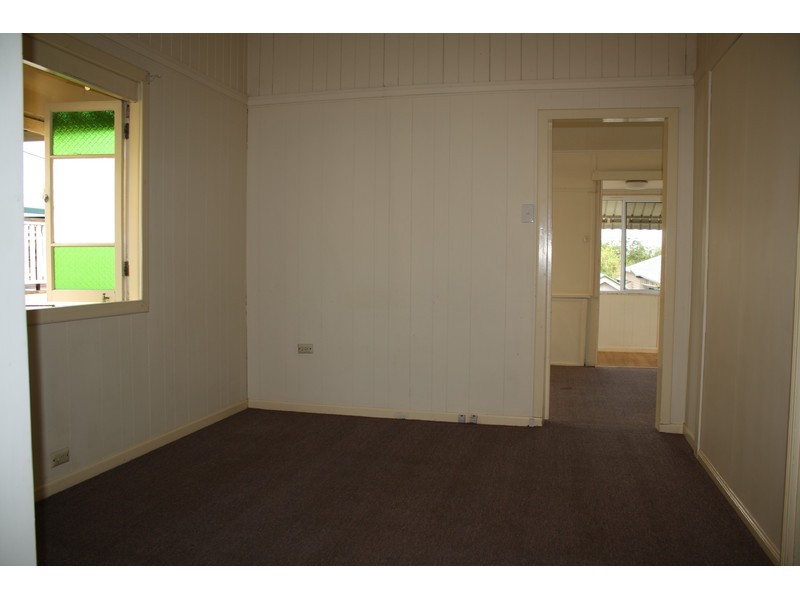 24 Todd Street, Shorncliffe QLD 4017