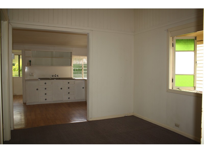 24 Todd Street, Shorncliffe QLD 4017