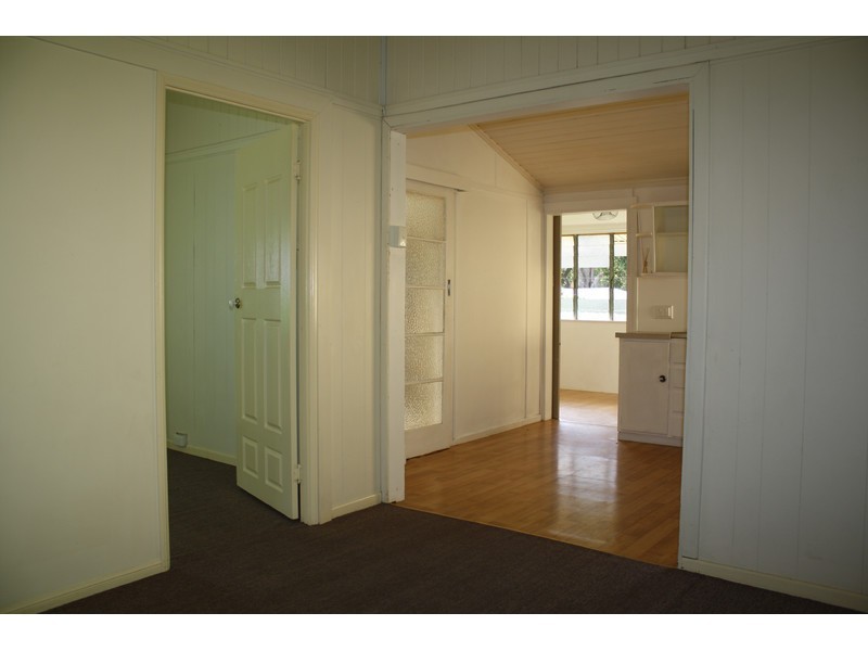 24 Todd Street, Shorncliffe QLD 4017