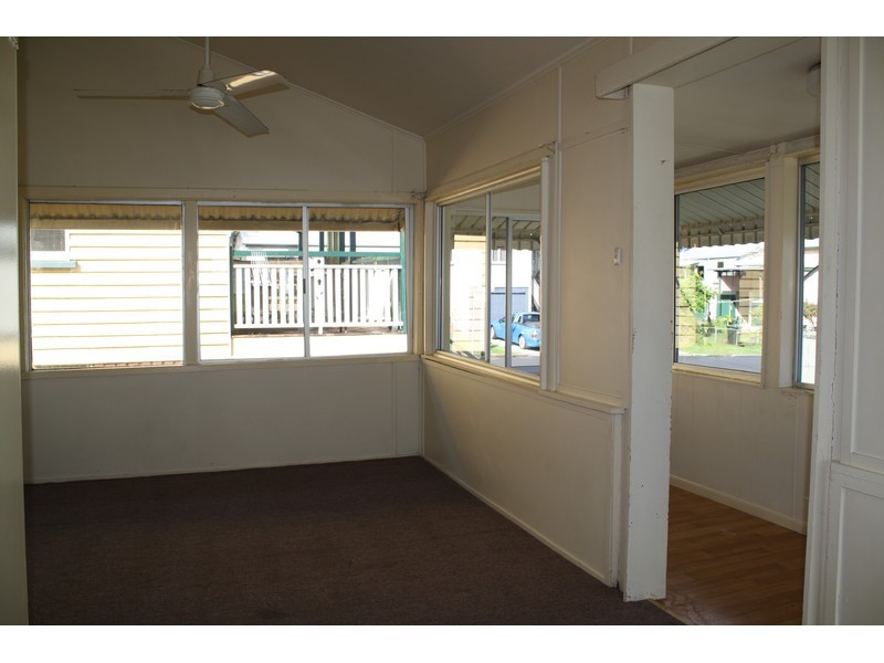 24 Todd Street, Shorncliffe QLD 4017