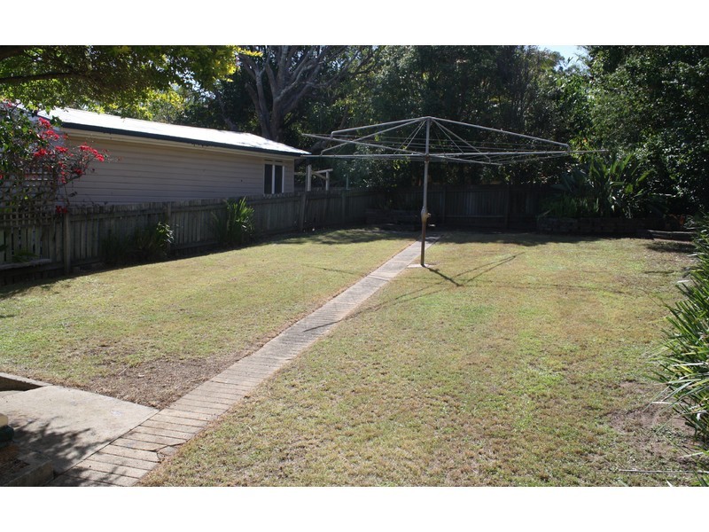 24 Todd Street, Shorncliffe QLD 4017