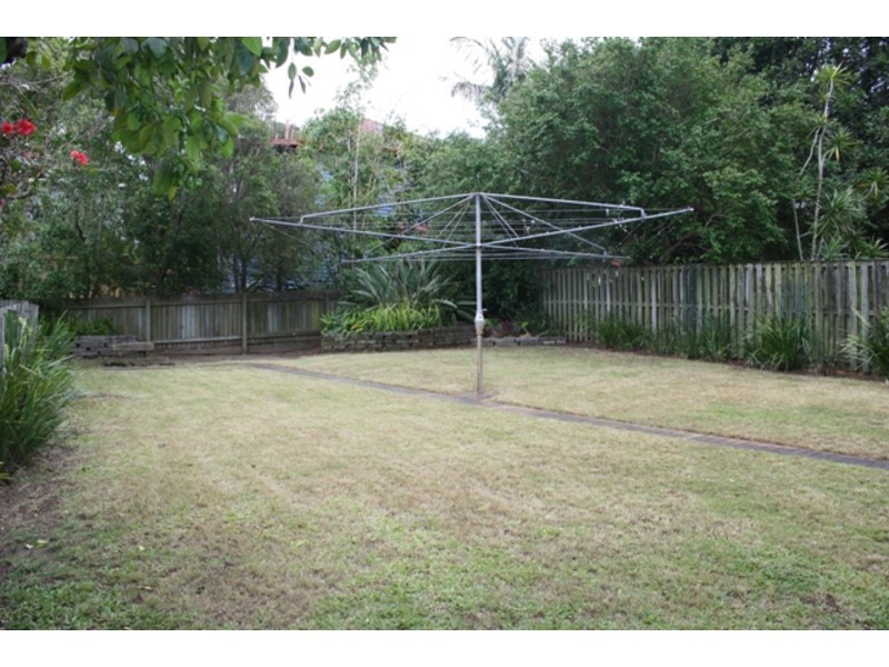 24 Todd Street, Shorncliffe QLD 4017