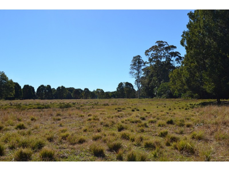 61 River Oaks Drive, Kendall NSW 2439