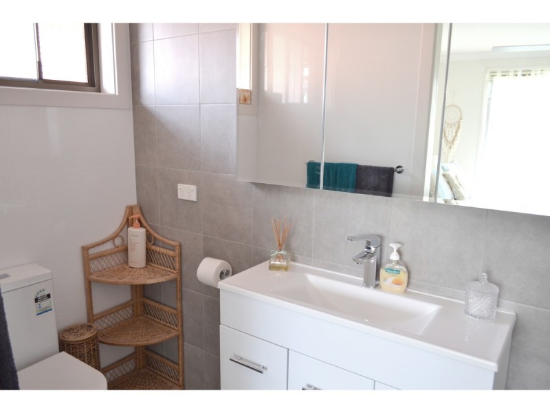 8 Clareville Avenue, Wauchope NSW 2446