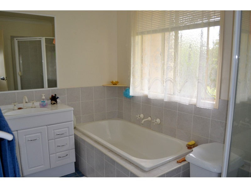 8 Timbertops Close, Wauchope NSW 2446