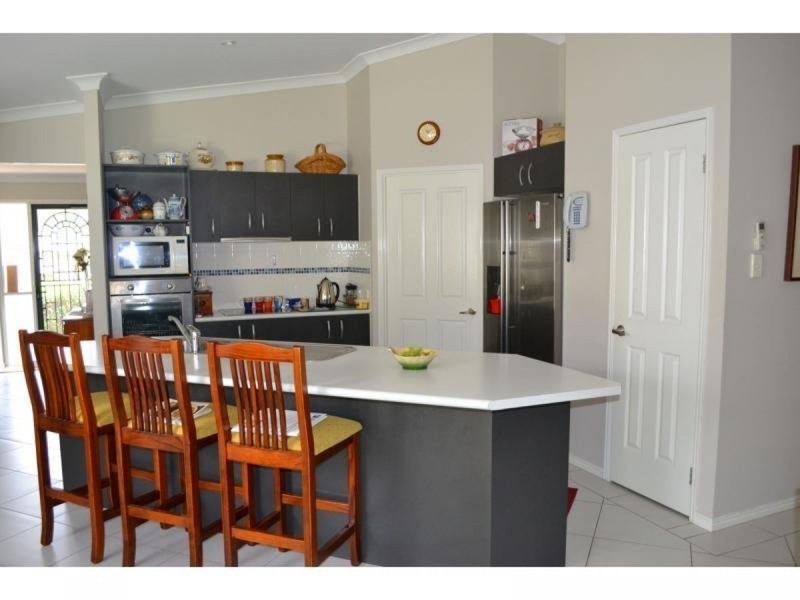 9 Riverbreeze Drive, Wauchope NSW 2446