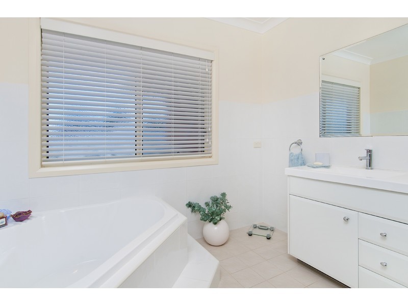 19 Eric Drive, King Creek NSW 2446