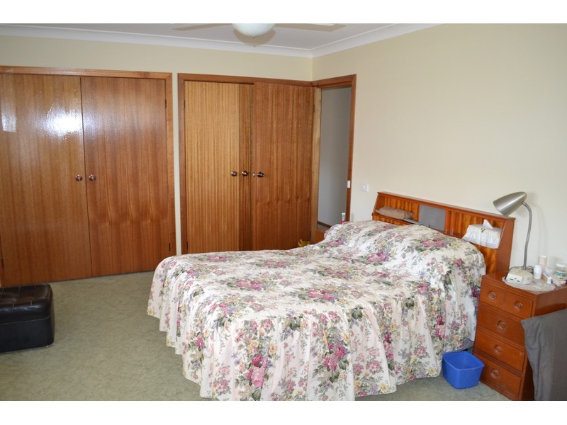 1 Moncrieff Close, King Creek NSW 2446