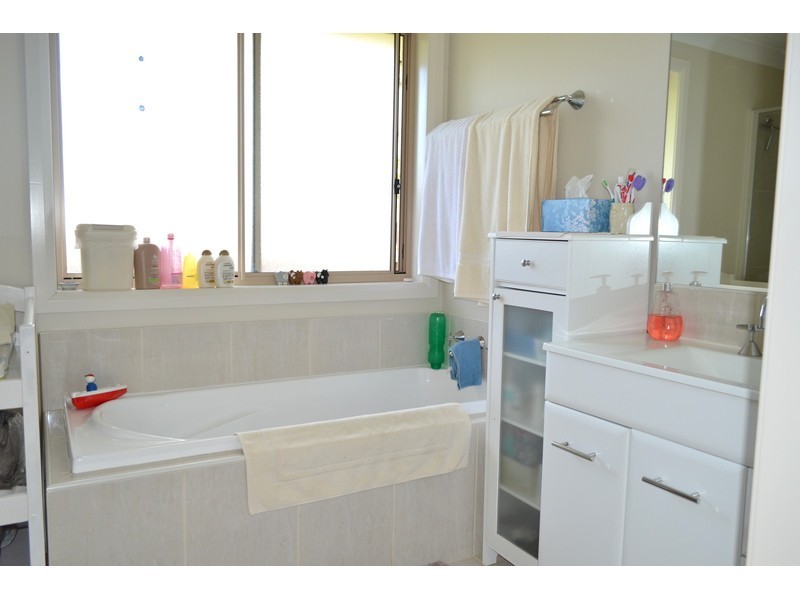 32 Flobern Avenue, Wauchope NSW 2446