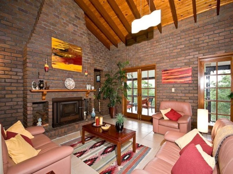 31 Branch Creek Road, Clear Mountain QLD 4500