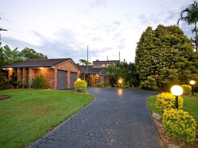 31 Branch Creek Road, Clear Mountain QLD 4500