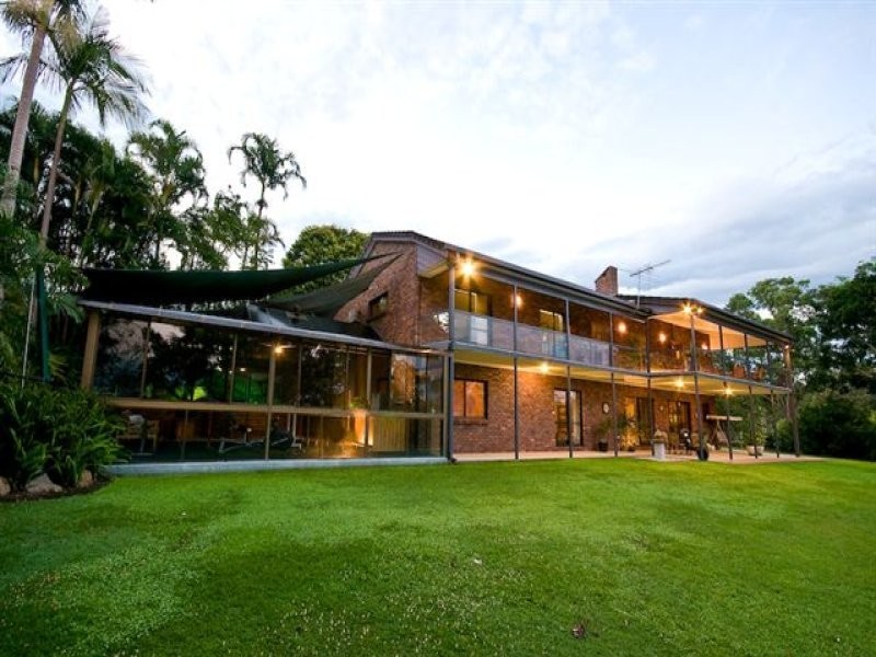 31 Branch Creek Road, Clear Mountain QLD 4500