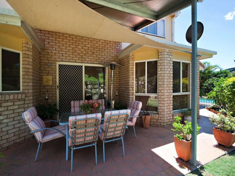 6 Elderberry Court, Eatons Hill QLD 4037