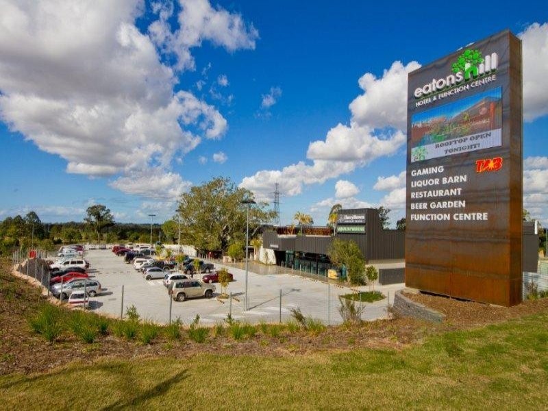 8 Felicia Place, Eatons Hill QLD 4037