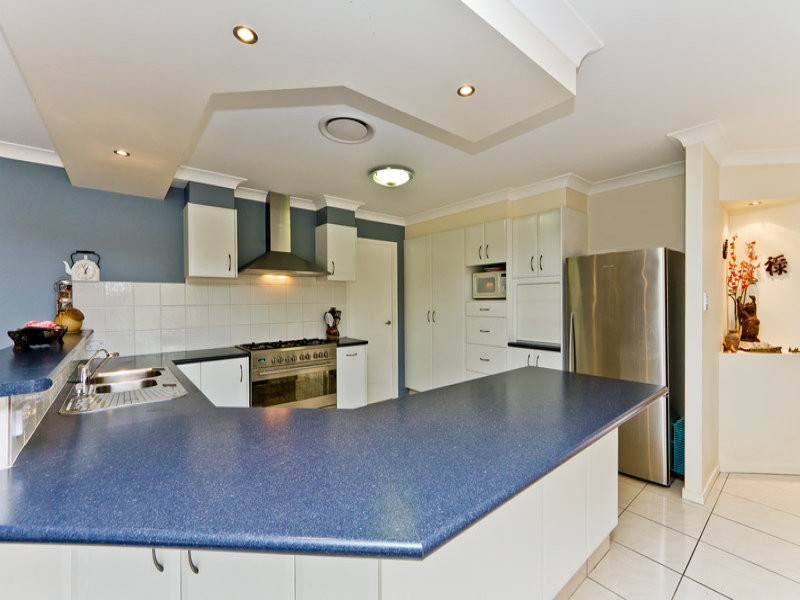 8 Fir Place, Warner QLD 4500