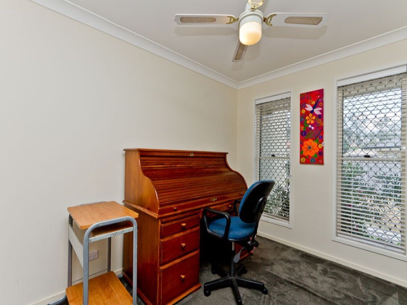 8 Fir Place, Warner QLD 4500