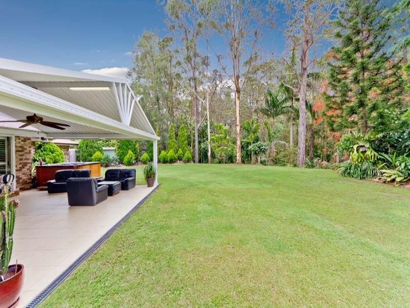 2 Alpinia Court, Albany Creek QLD 4035