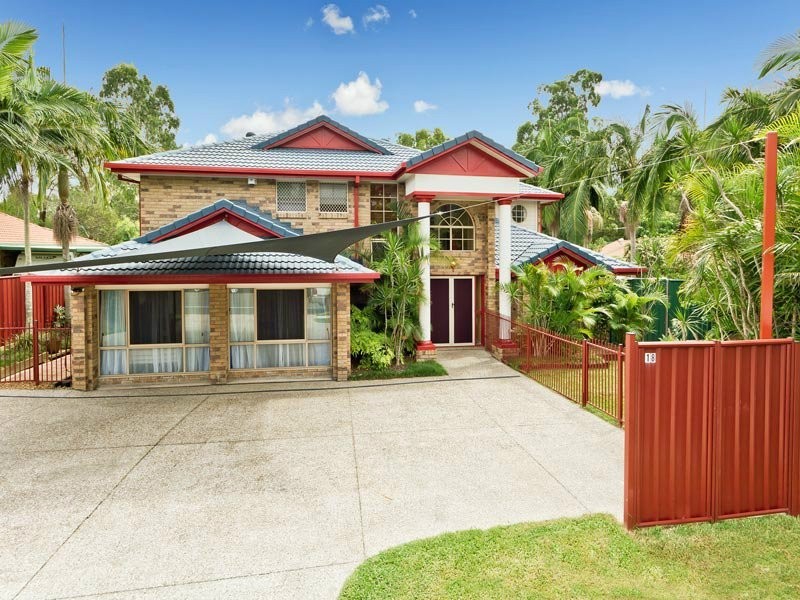 18 Saraband Drive, Eatons Hill QLD 4037
