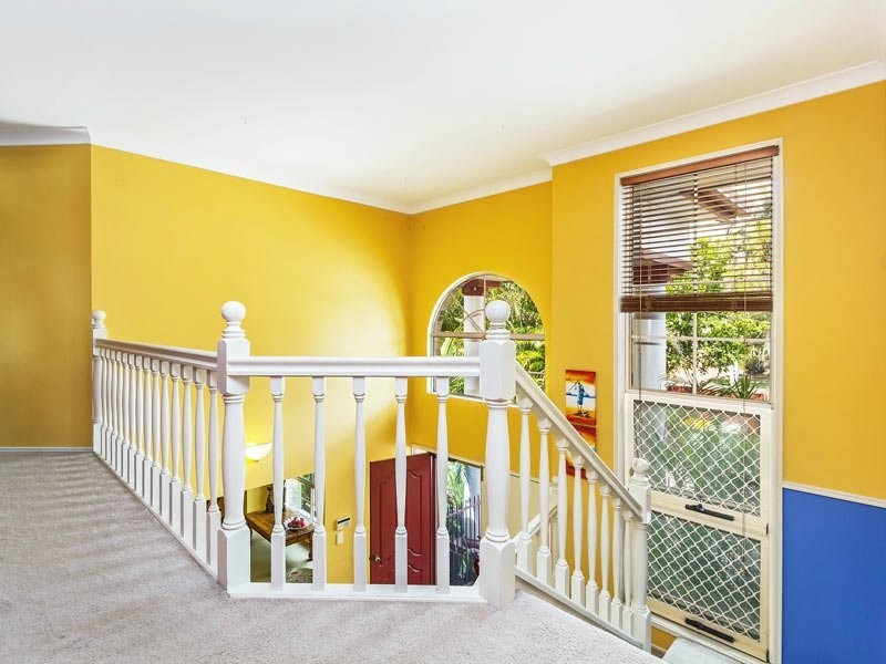 18 Saraband Drive, Eatons Hill QLD 4037