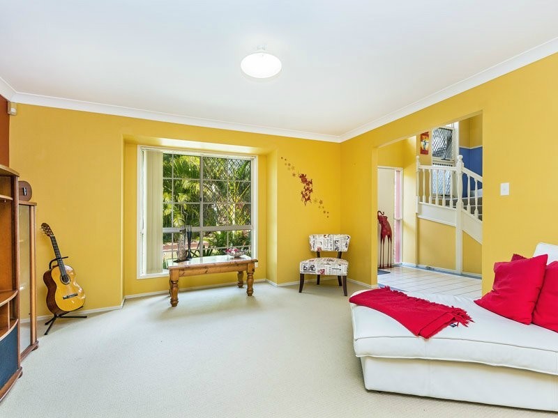 18 Saraband Drive, Eatons Hill QLD 4037