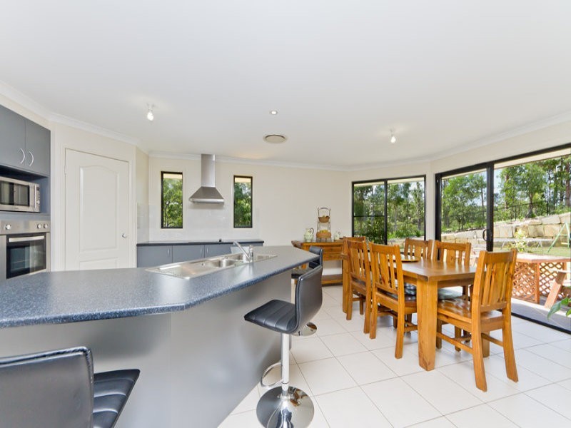 21 Louise Court, Cashmere QLD 4500