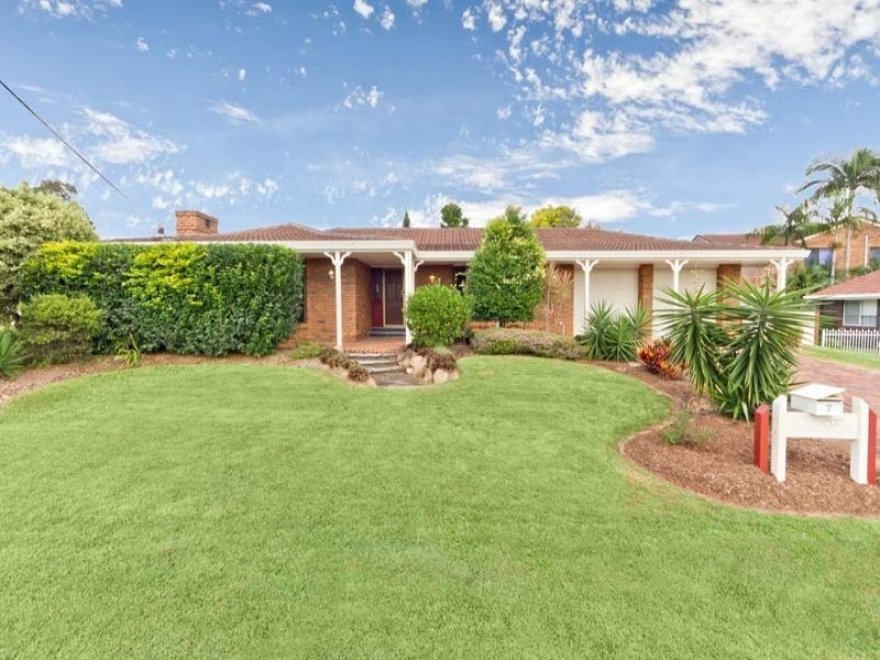 7 Tanager Street, Albany Creek QLD 4035