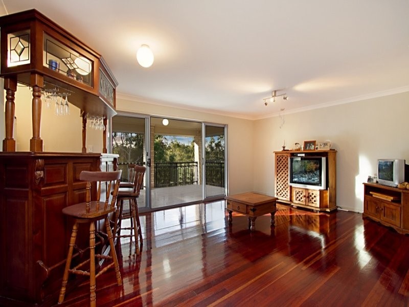 6 Girraween Place, Cashmere QLD 4500