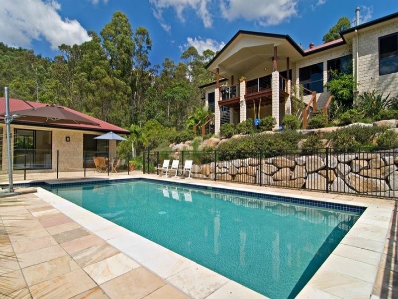 16 Balmoral Road, Draper QLD 4520