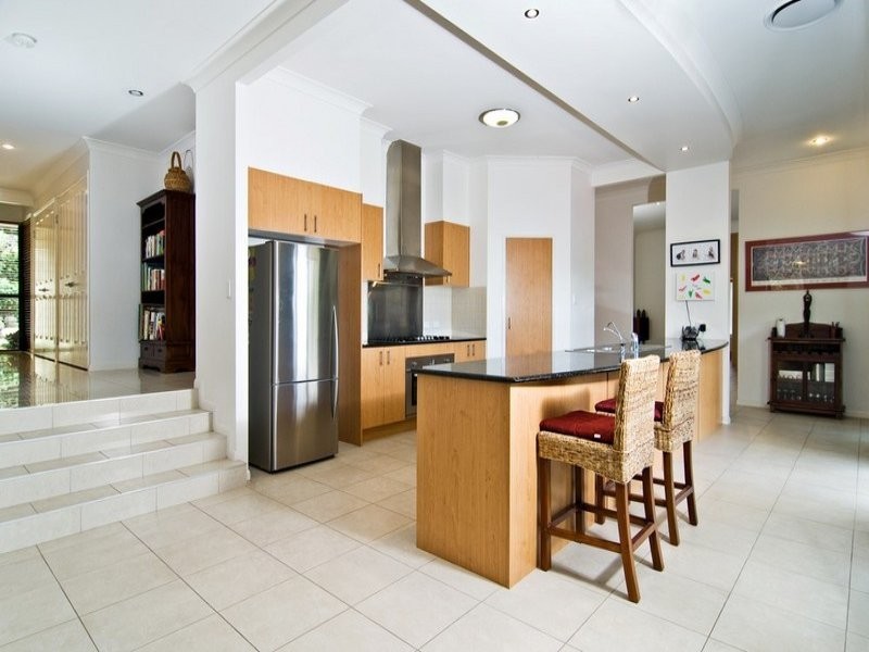 16 Balmoral Road, Draper QLD 4520