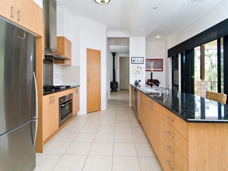 16 Balmoral Road, Draper QLD 4520