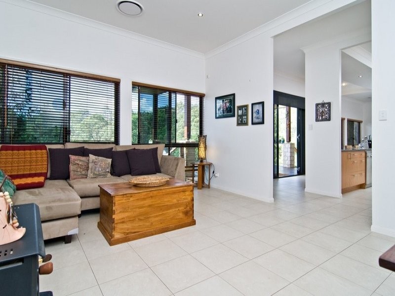 16 Balmoral Road, Draper QLD 4520