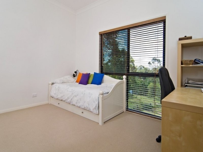 16 Balmoral Road, Draper QLD 4520