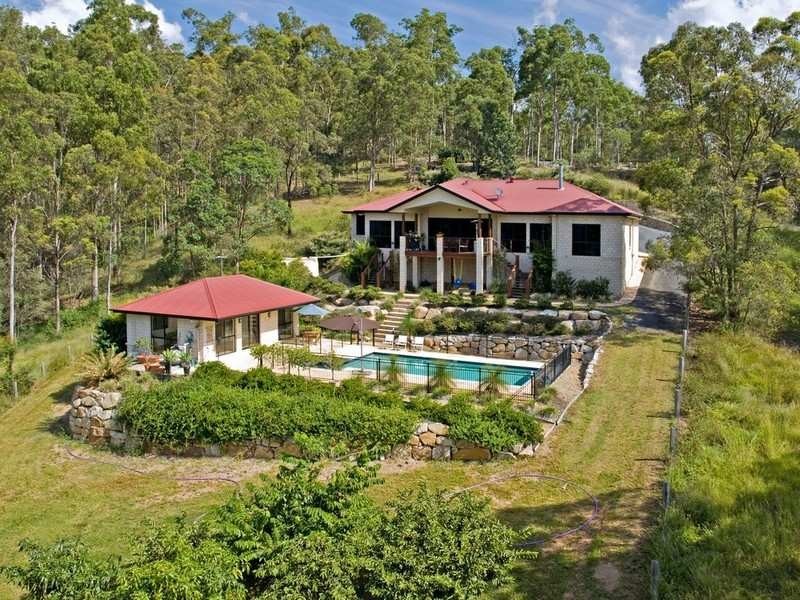 16 Balmoral Road, Draper QLD 4520