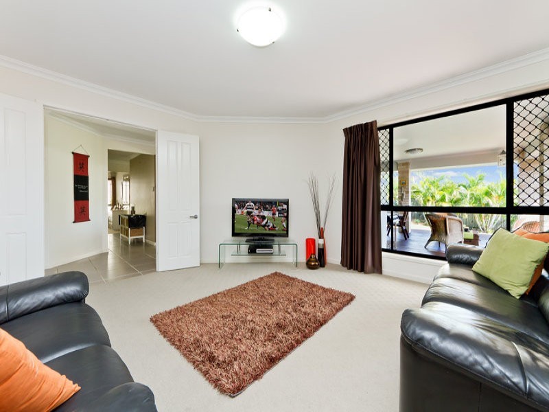 14 Curlew Court, Warner QLD 4500