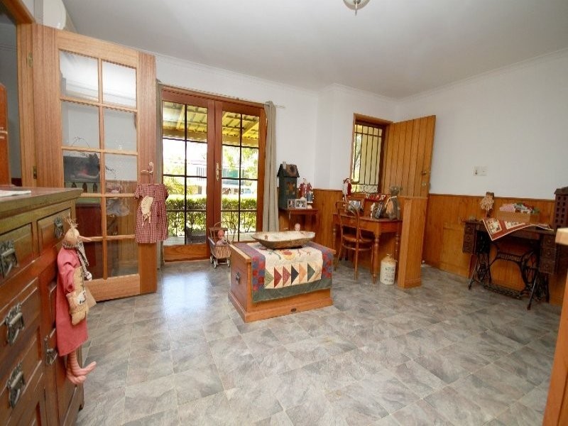 212 Duffield Road, Kallangur QLD 4503