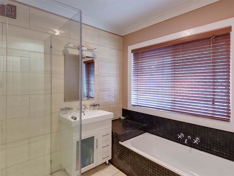 38 Peppermint Drive, Cashmere QLD 4500