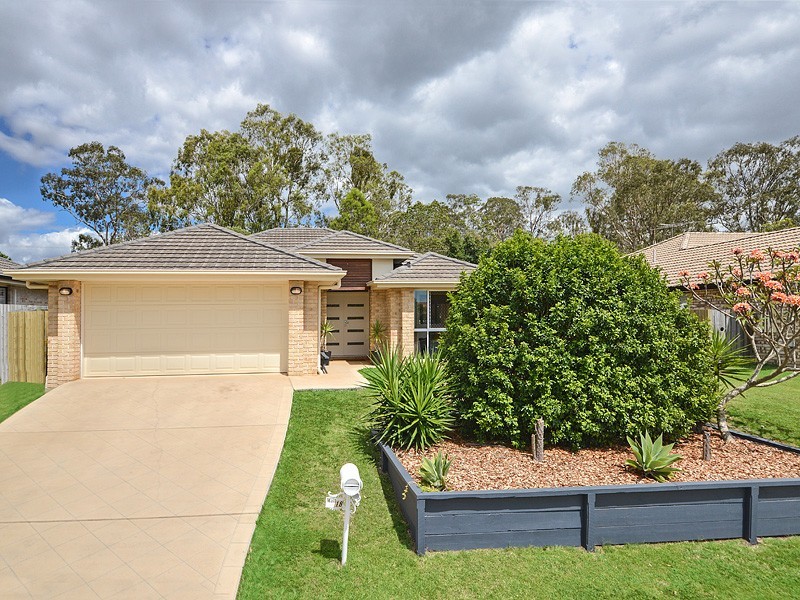 18 Links Crescent, Joyner QLD 4500