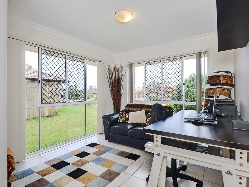 18 Links Crescent, Joyner QLD 4500