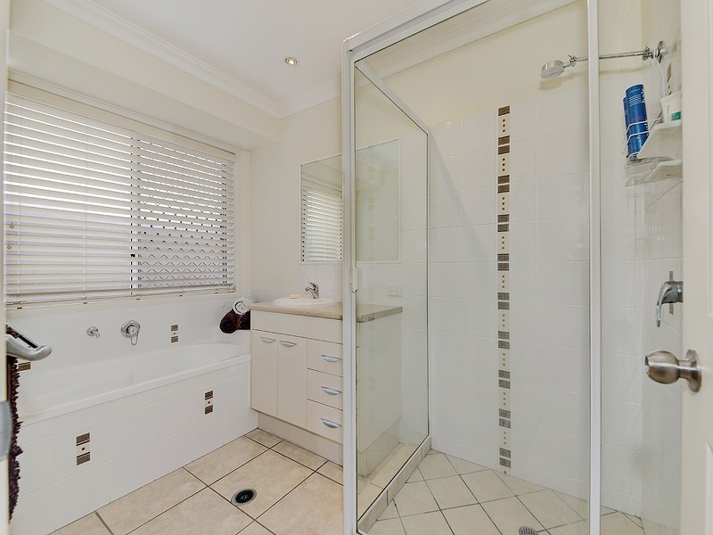 18 Links Crescent, Joyner QLD 4500