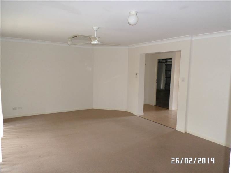 8 Cassinia Court, Eatons Hill QLD 4037