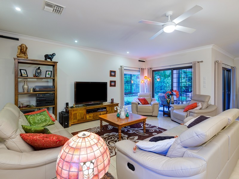 12 Confluence Court, Eatons Hill QLD 4037