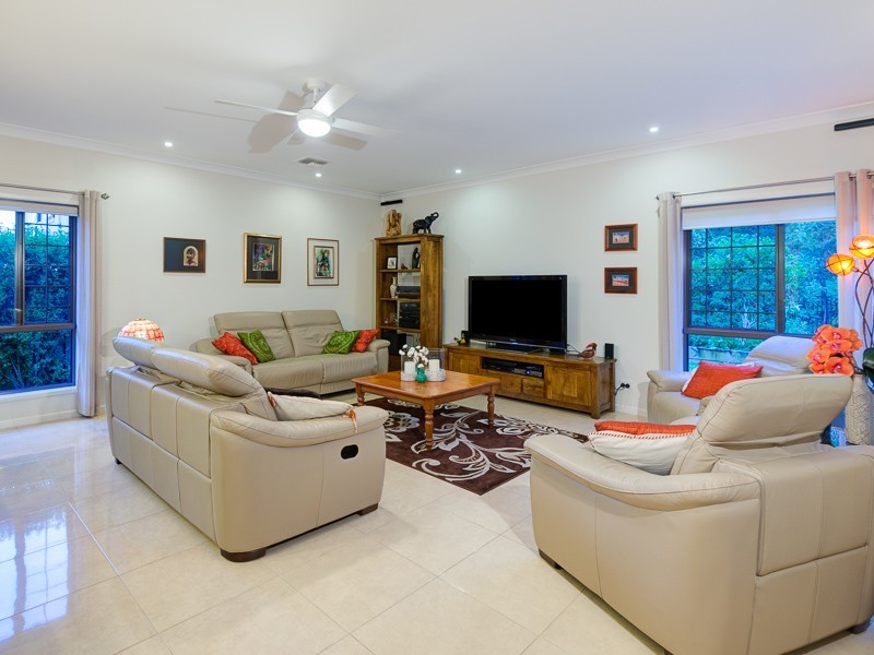 12 Confluence Court, Eatons Hill QLD 4037