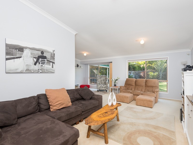 7 Lilac Court, Eatons Hill QLD 4037