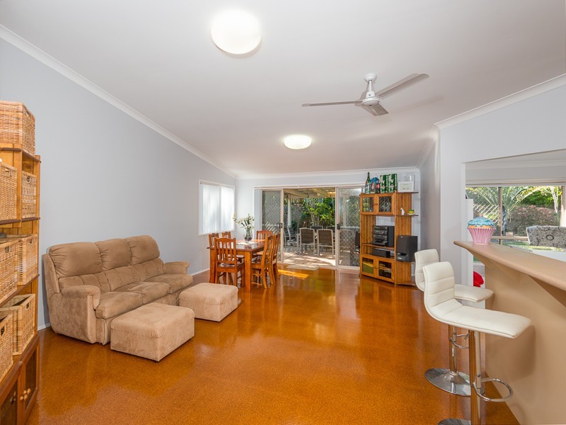 7 Lilac Court, Eatons Hill QLD 4037