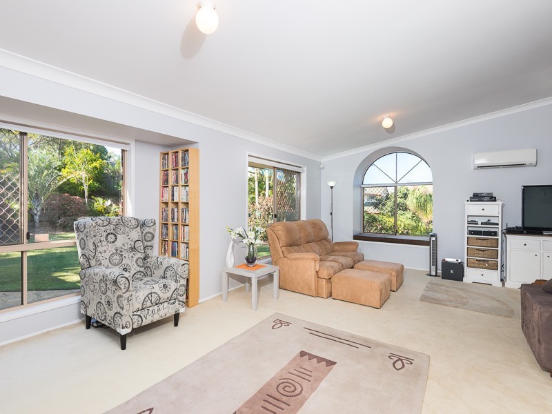 7 Lilac Court, Eatons Hill QLD 4037