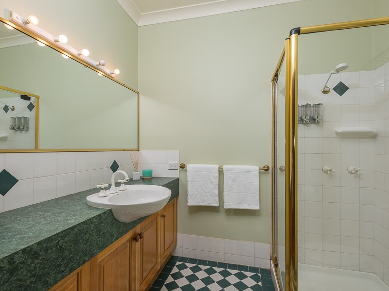 3 Brushwood Drive, Samford Valley QLD 4520