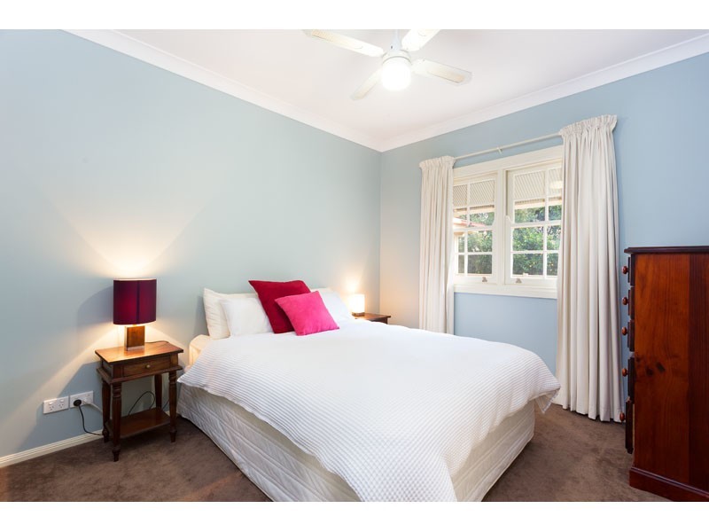 7 Felicia Place, Eatons Hill QLD 4037