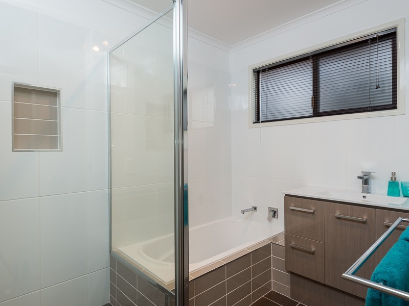 199 Samsonvale Road, Strathpine QLD 4500