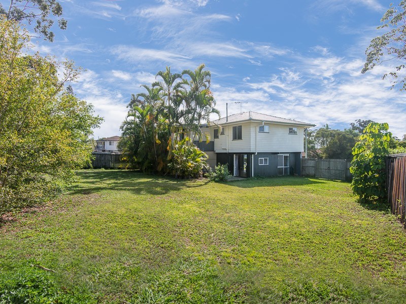 24 Conifer Crescent, Bray Park QLD 4500